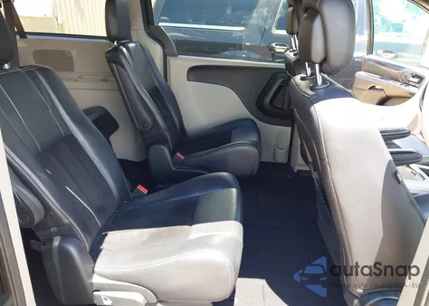 2017 Dodge Grand Caravan Sxt z USA, uszkodzony, nr VIN 2C4RDGCG5HR714088